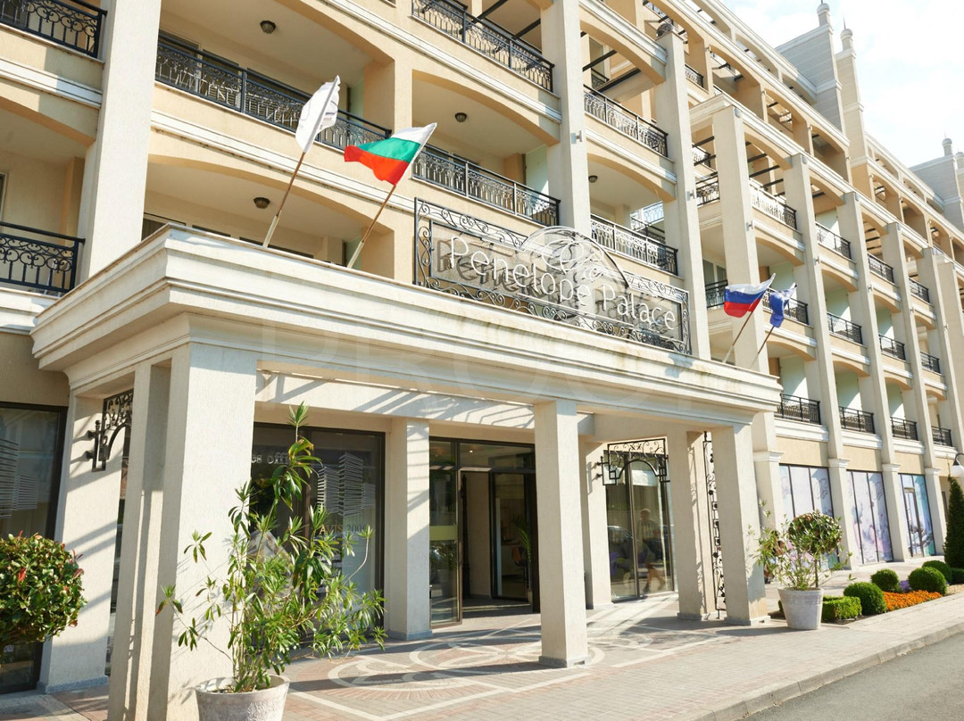 佩奈勒巴宫SPA公寓式酒店
