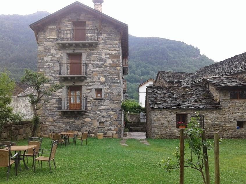 Apartamentos Casa Buisan