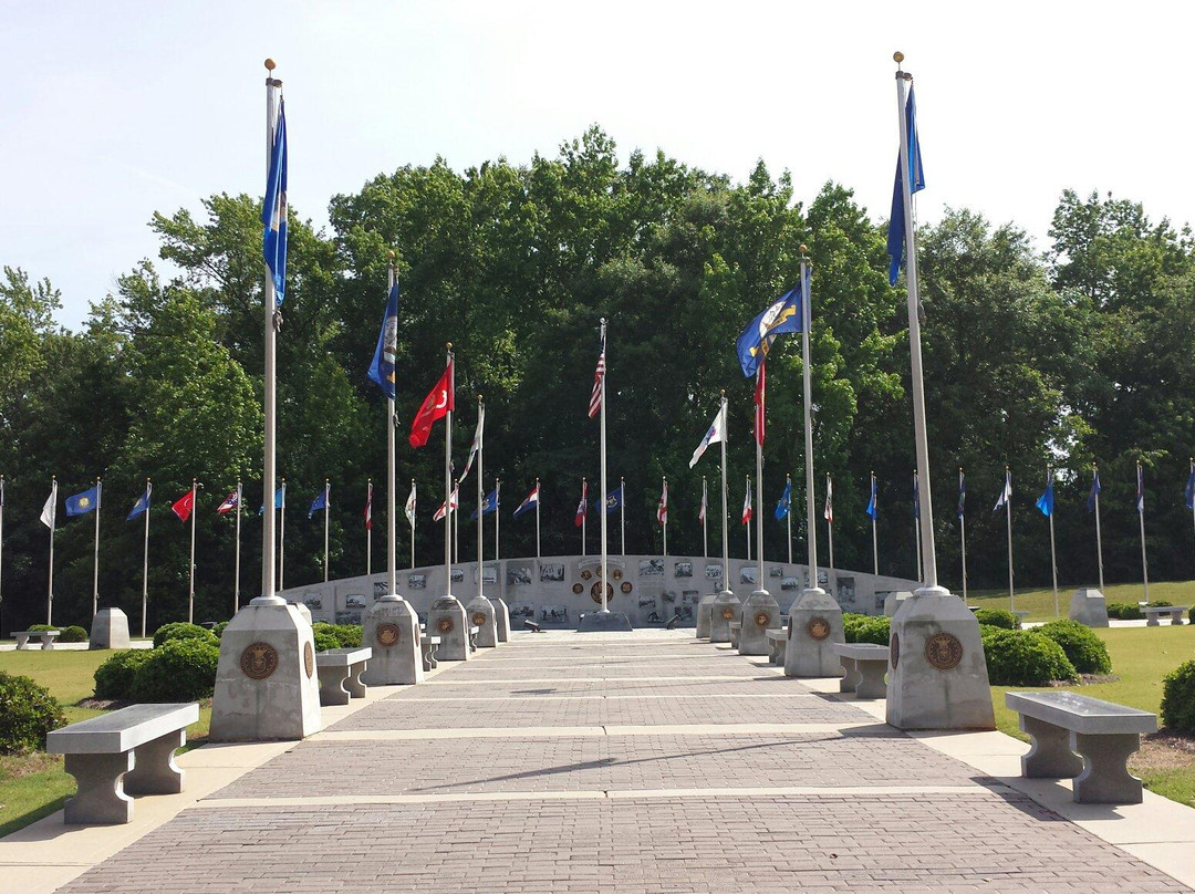 Veterans Wall of Honor-McDonough必去景点