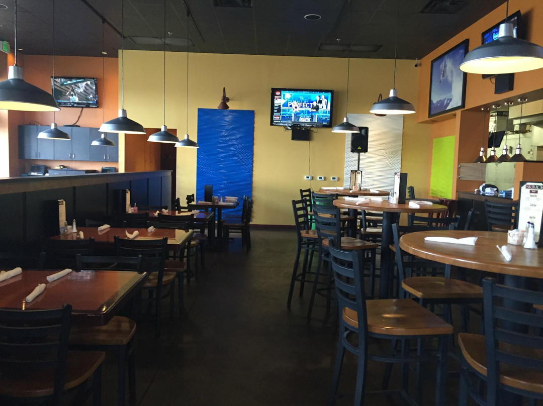 SkiMo's Restaurant and Bar