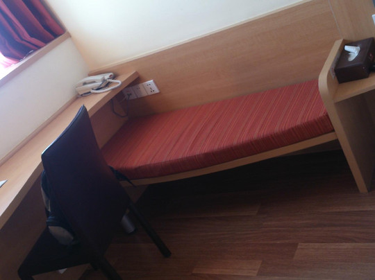 青岛宜必思酒店城阳正阳路主图