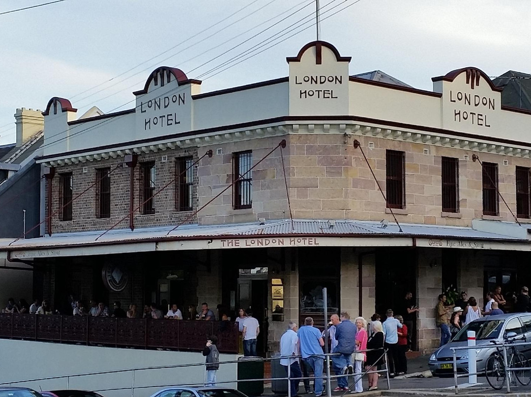 The London Hotel-巴尔曼必去景点