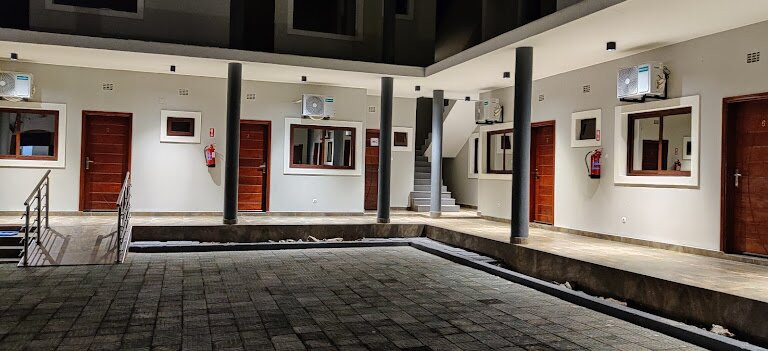 Limpopo River Hotel Lda.
