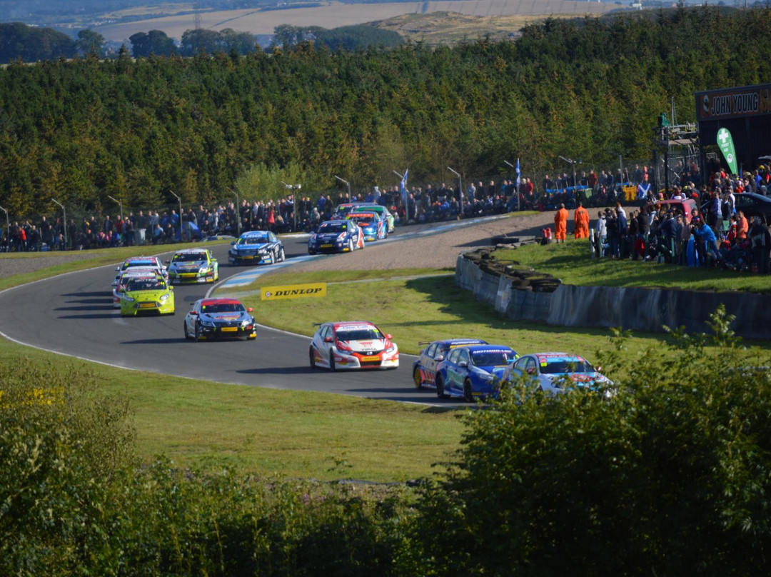 Knockhill Racing Circuit-丹弗姆林必去景点
