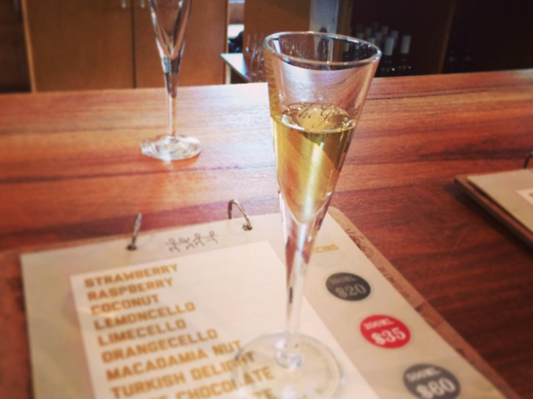 THE GROVE DISTILLERY & BREWERY景点图片
