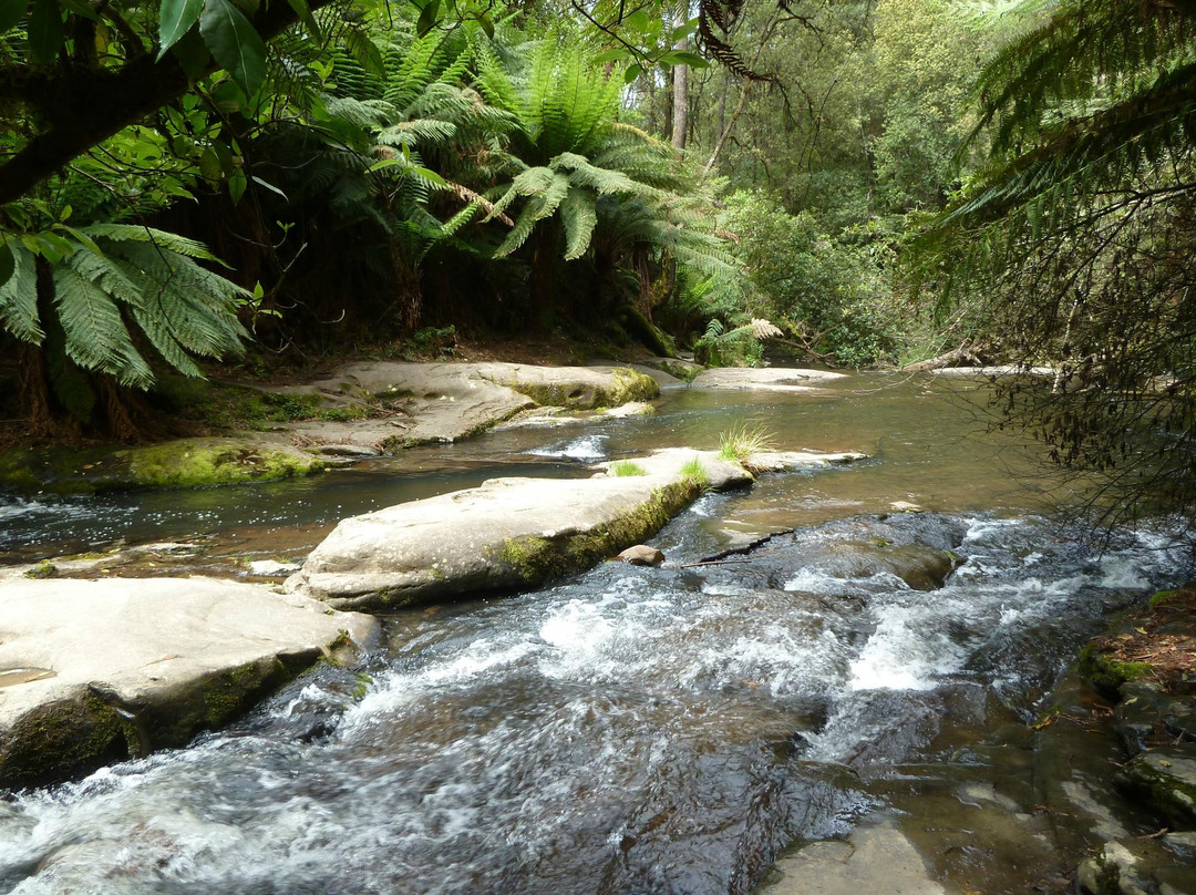 厄斯金瀑布-洛恩必去景点