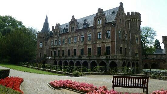 Schloss Paffendorf-Bergheim必去景点