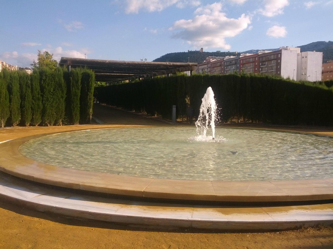 Parque Canino Del Bulevar-哈恩必去景点