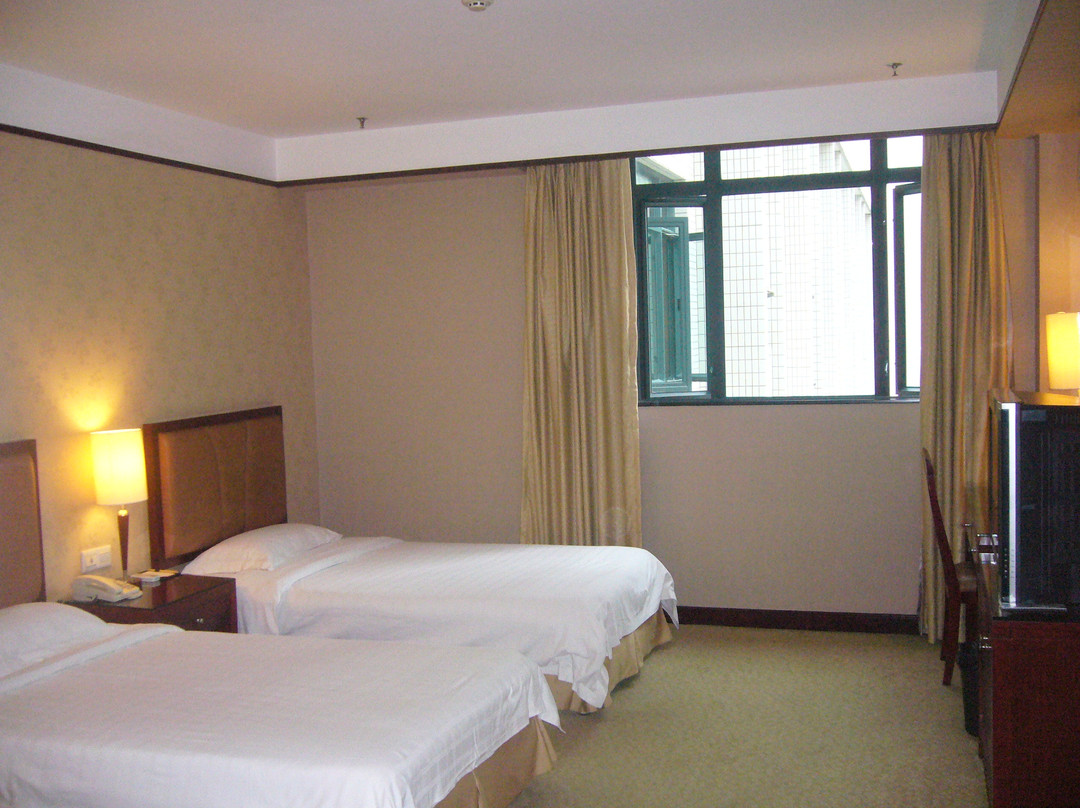 雅好花园酒店(中山富华道兴中广场店)主图