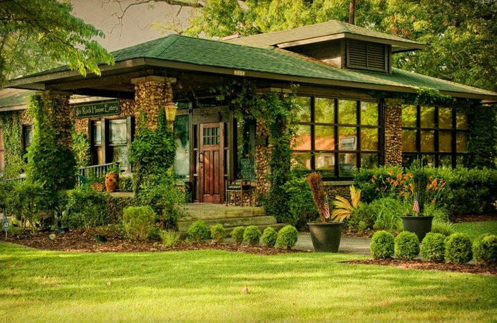 Guntersville餐馆和美食-Rock House Eatery