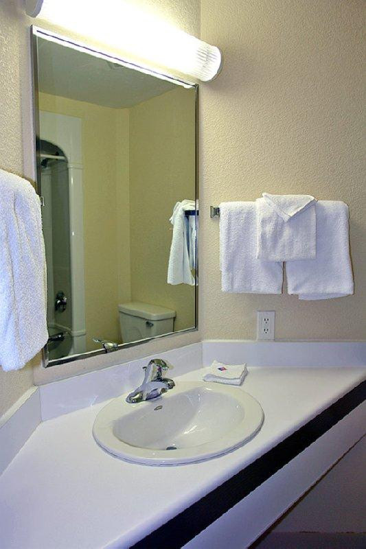 Days Inn By Wyndham Stony Plain主图