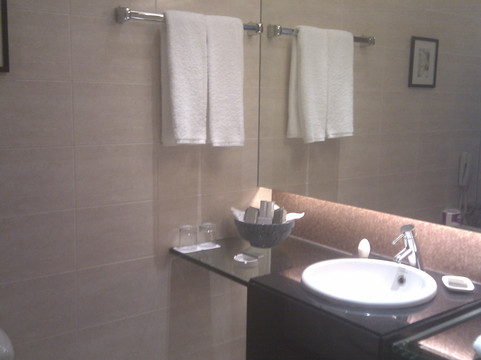 雁栖建国度假酒店主图