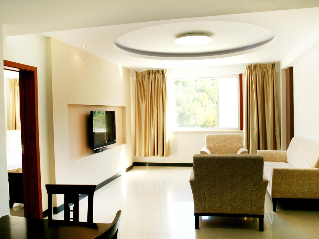 长城岭宾馆主图