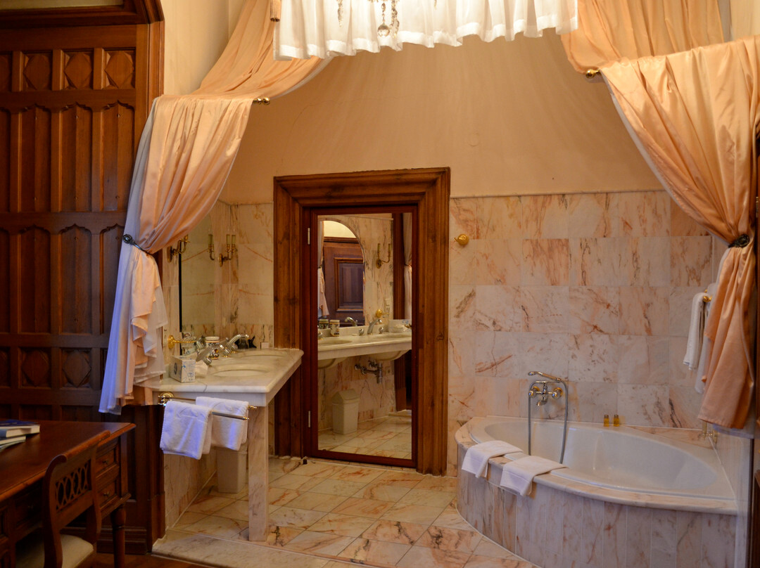 Hotel Schloss Obermayerhofen主图