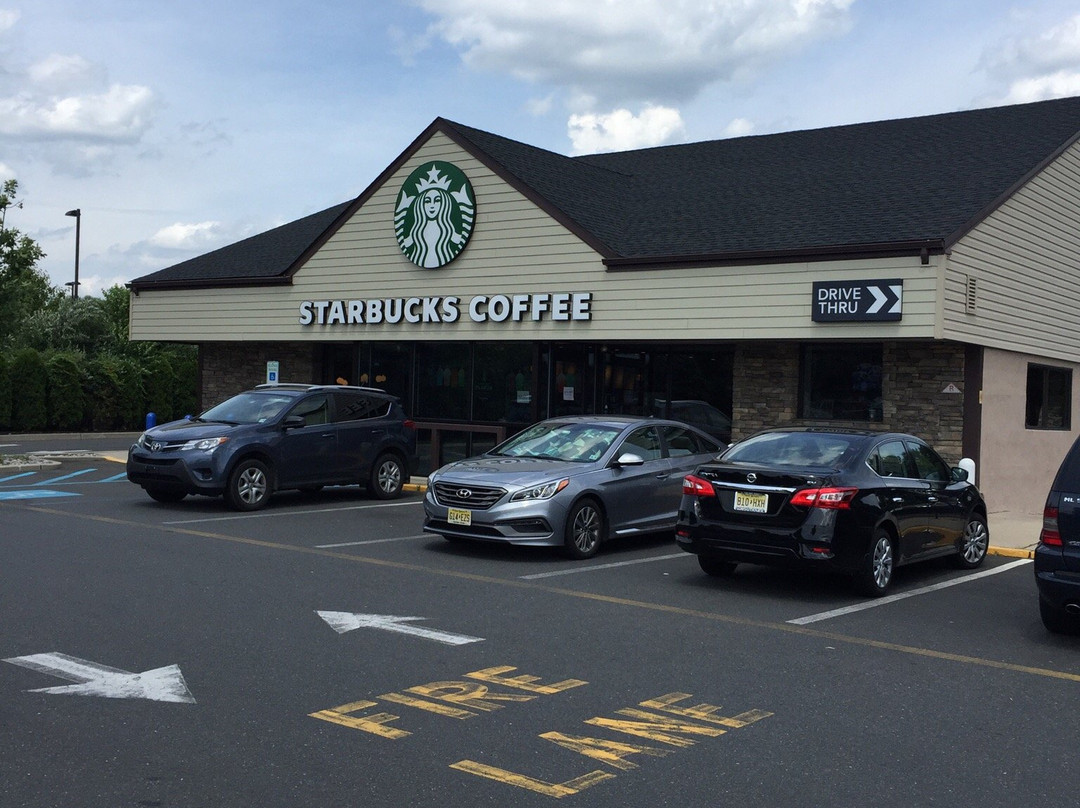 Adelphia餐馆和美食-Starbucks