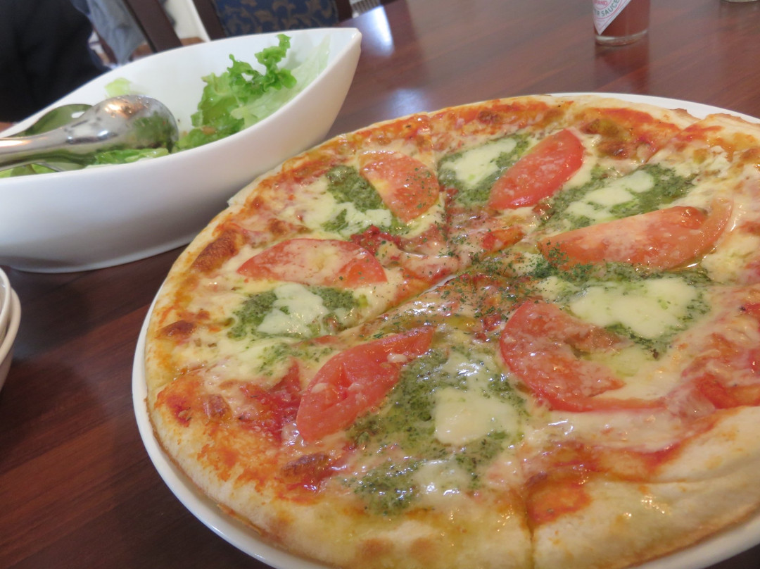 レストラン 公園のベンチ