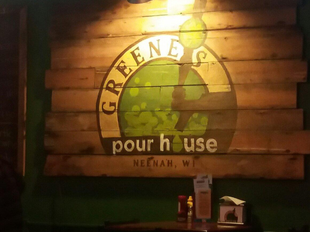 Neenah餐馆和美食-Greenes Pour House