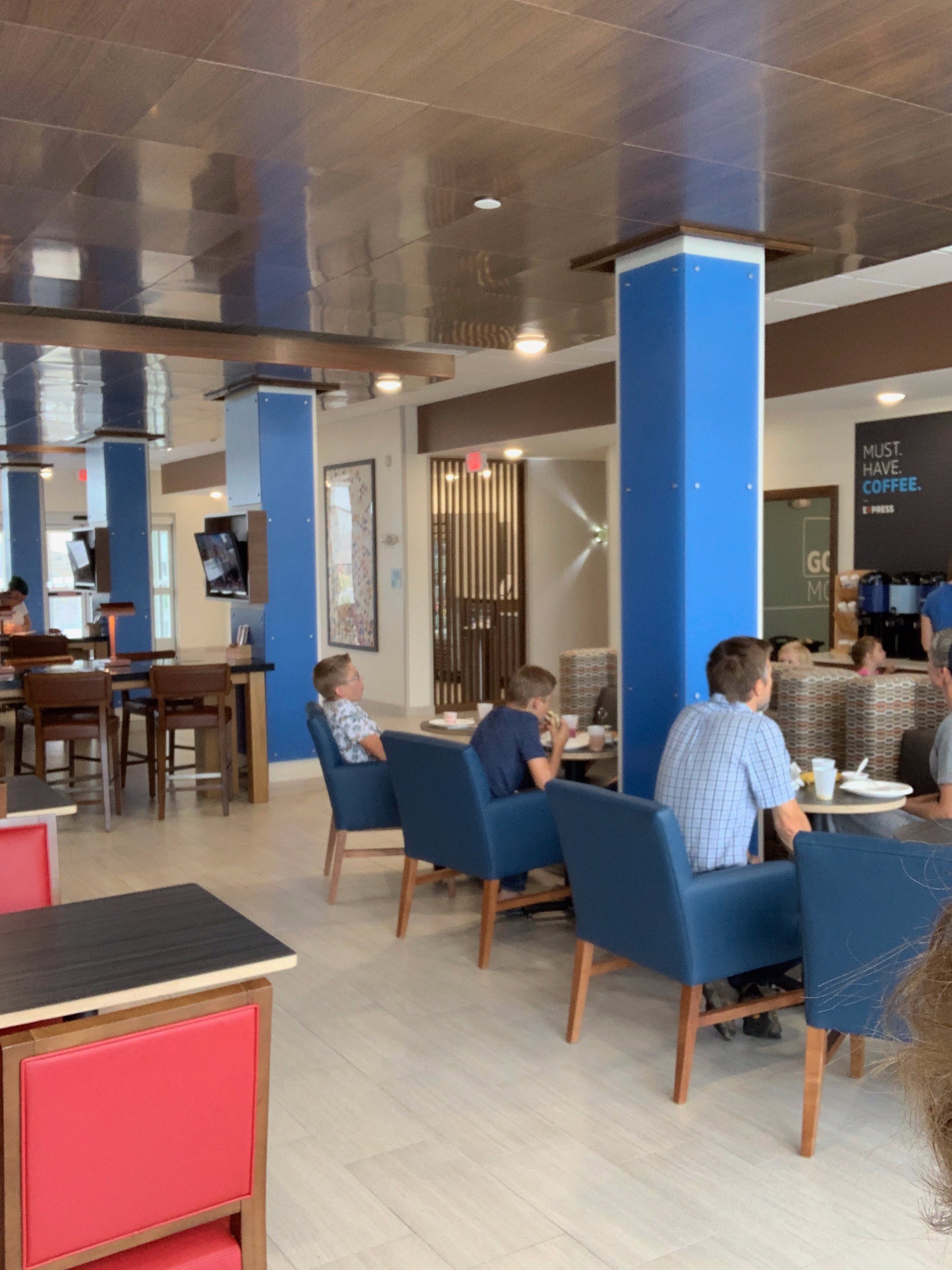 Holiday Inn Express & Suites Lexington Dtwn Area-keeneland By IHG-餐饮