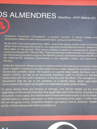 Centro Interpretativo dos Almendres-埃武拉必去景点