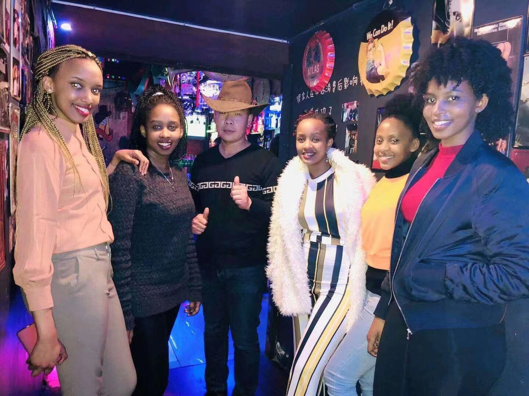 牛仔酒吧-马鞍山市必去景点