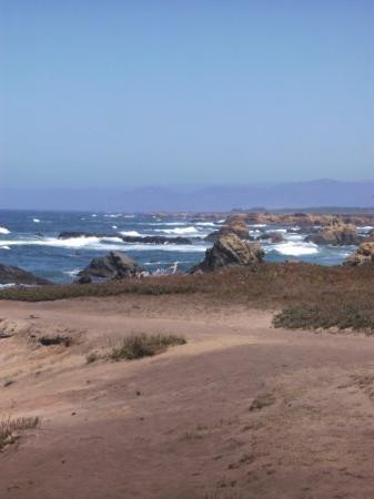 Glass Beach-布拉格堡必去景点