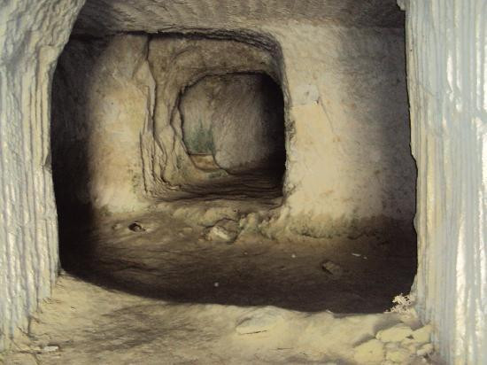 Sarakiniko Beach-米洛斯岛必去景点