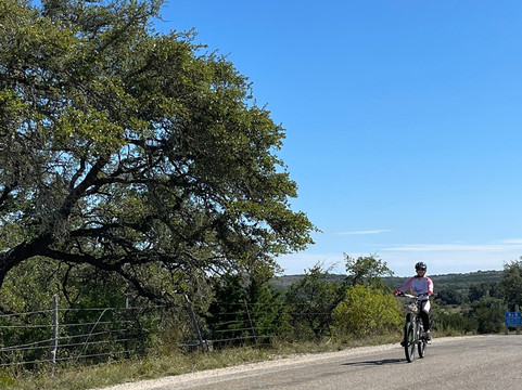 Ranch Road One Bike Rentals & Tours-弗雷德里克斯堡必去景点