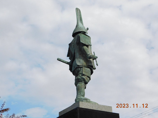 Gamo Ujisato Bronze Statue-日野町必去景点