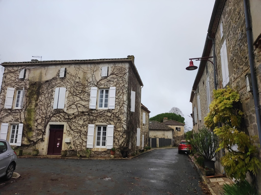 Eglise de Saint-Hilaire景点图片