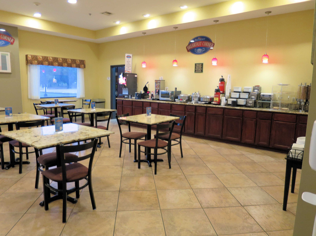 贝斯特韦斯特马科姆旅馆&套房酒店主图