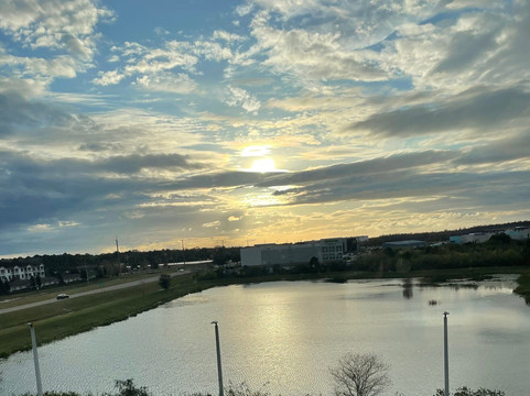 佛罗里达三一欢朋酒店主图