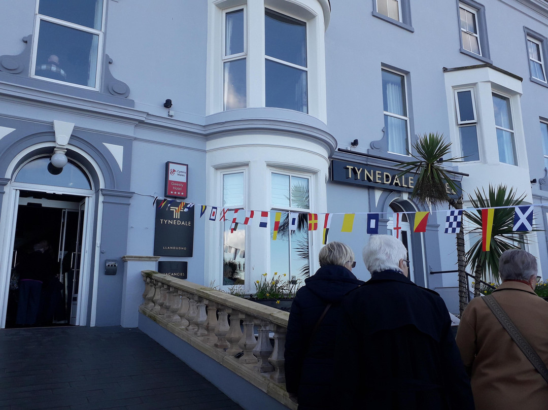 蒂奈达勒酒店主图