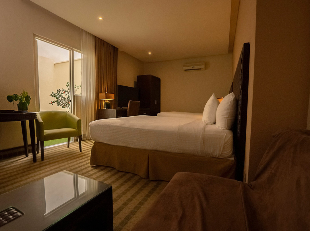 林孔－德尔巴耶酒店&套房主图