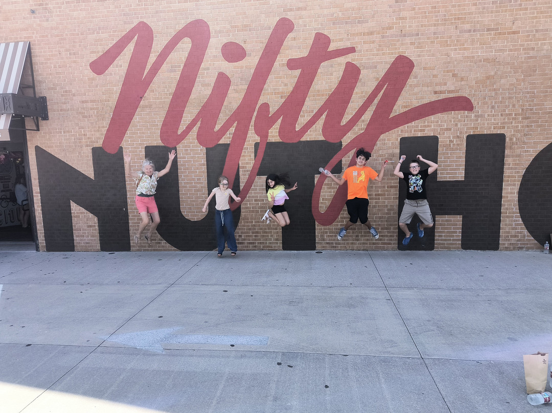 Nifty Nut House景点图片