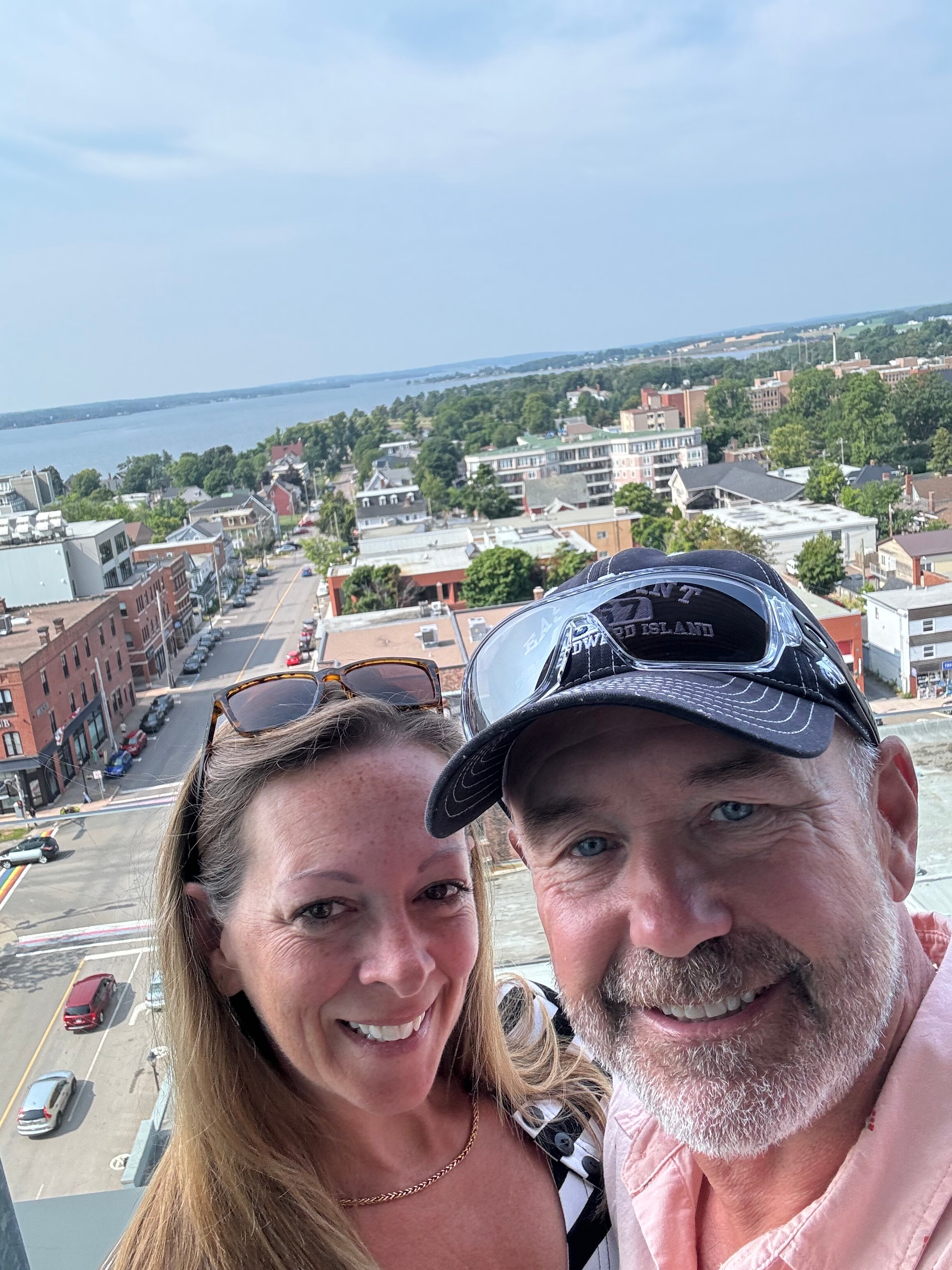 霍尔曼大酒店-客卧