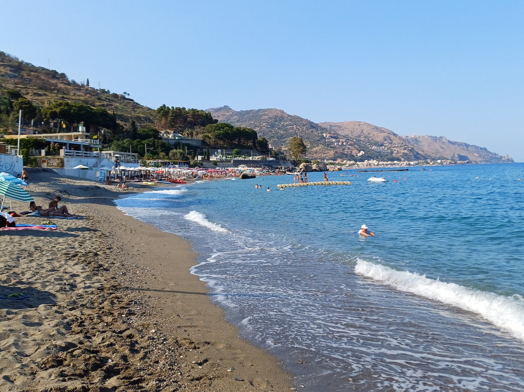 La Spiaggia Libera di Letojanni景点图片