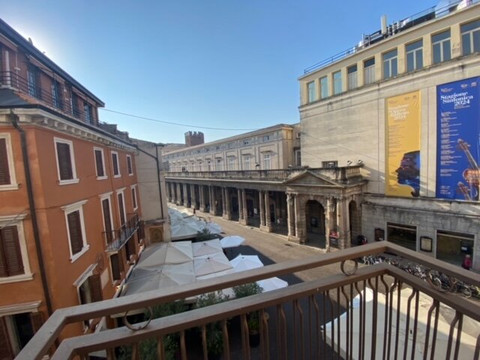 欧罗巴酒店主图