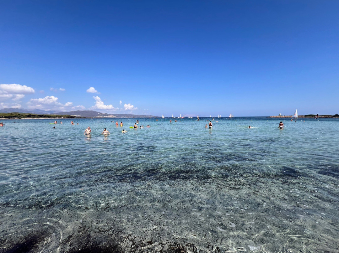 Spiaggia di Porto Ainu-Budoni必去景点