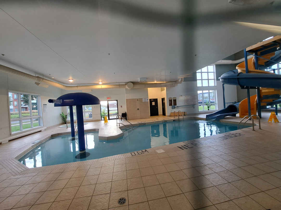 Super 8 by Wyndham Lachenaie/Terrebonne主图