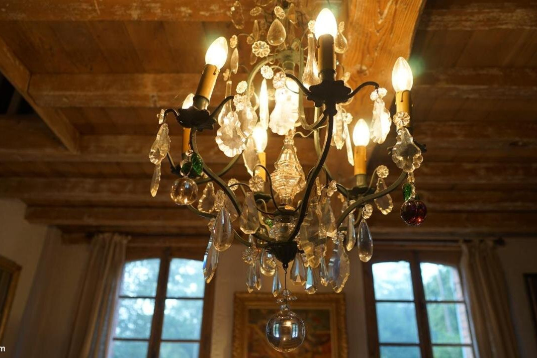 Les Hotes Des Guillemets主图