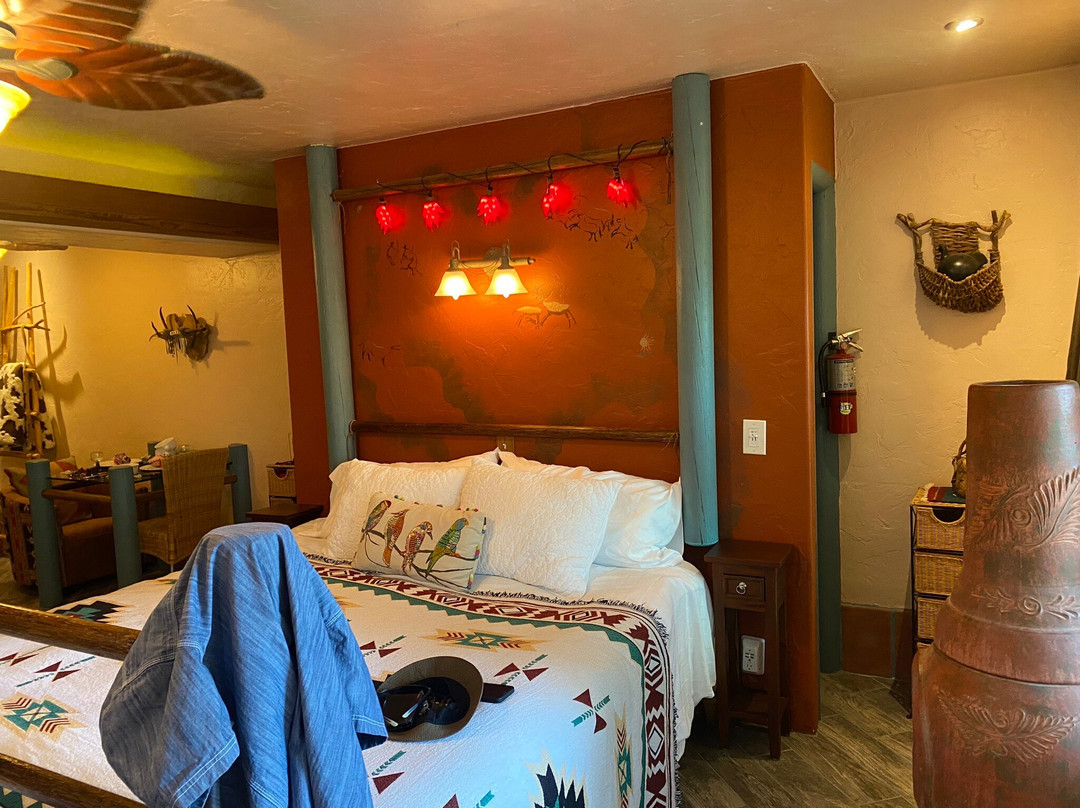 Wikiup Hummingbird Hotel主图