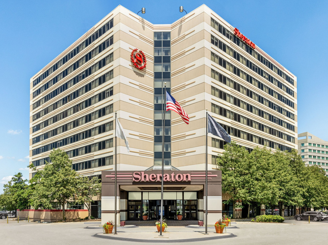 芝加哥奥黑尔喜来登套房酒店主图