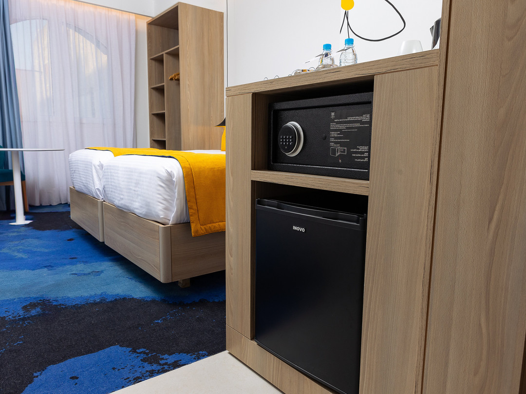 卡尔顿酒店主图