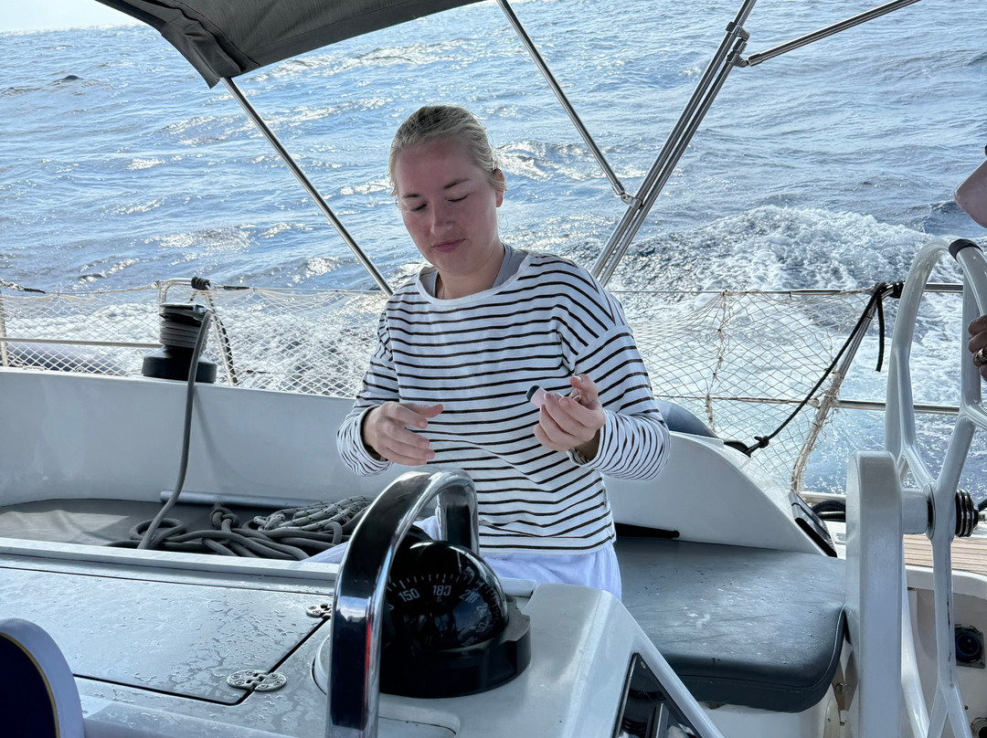 HAVE FUN SAILING-雅典必去景点