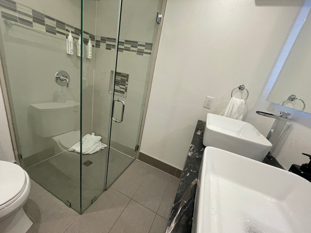 Inn at Highway 1主图