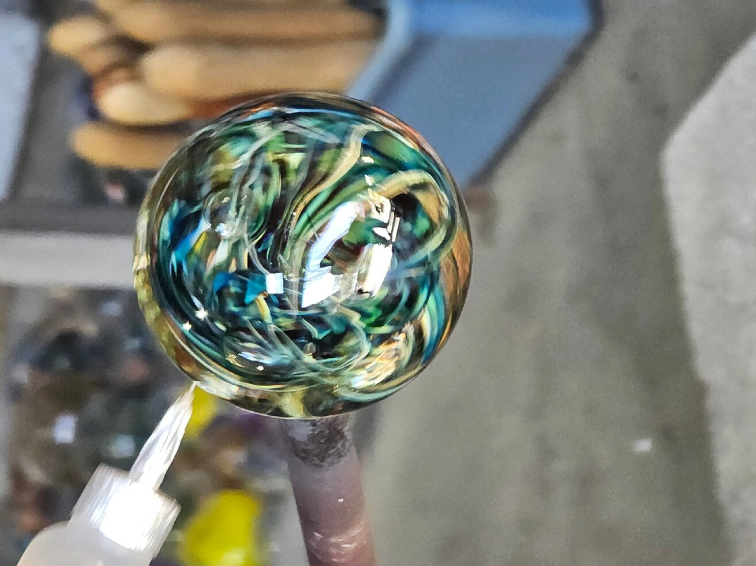 Moon Girl Glass景点图片
