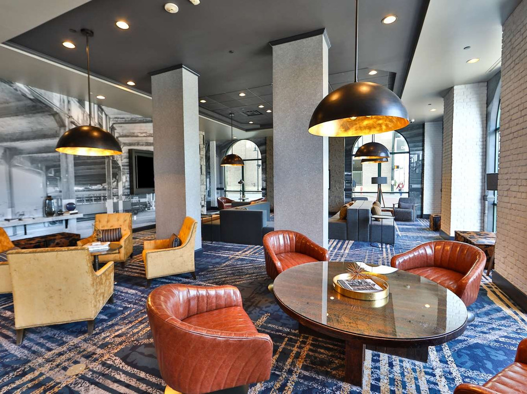 萨凡纳历史区希尔顿花园酒店