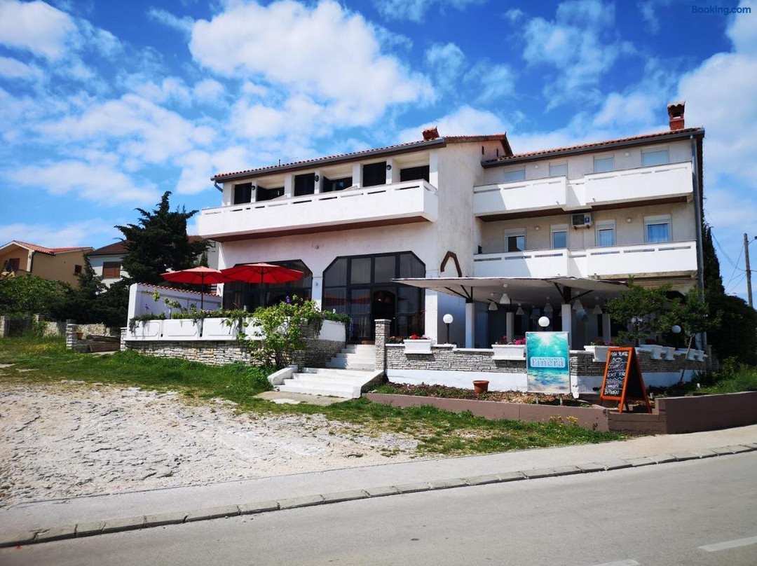 Villa Finera主图