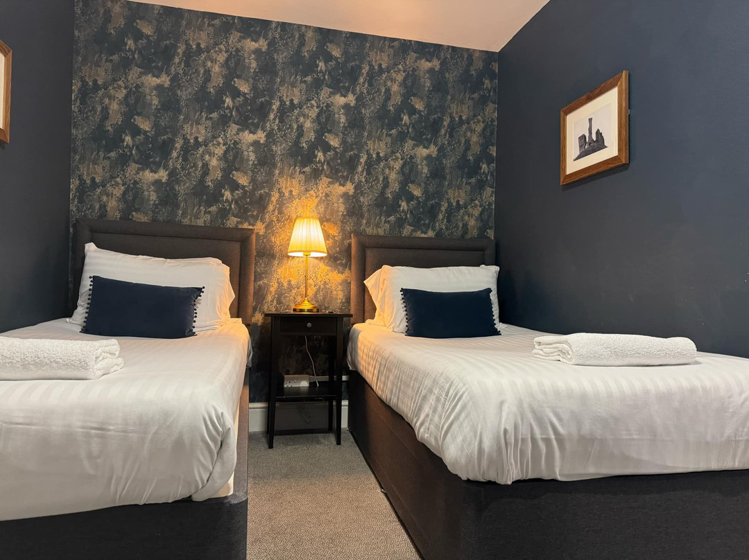 The Fountain Inn And Riverside Restaurant主图