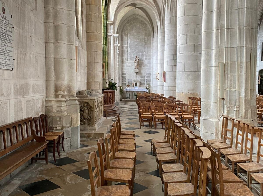 Eglise Saint Jean-Joigny必去景点